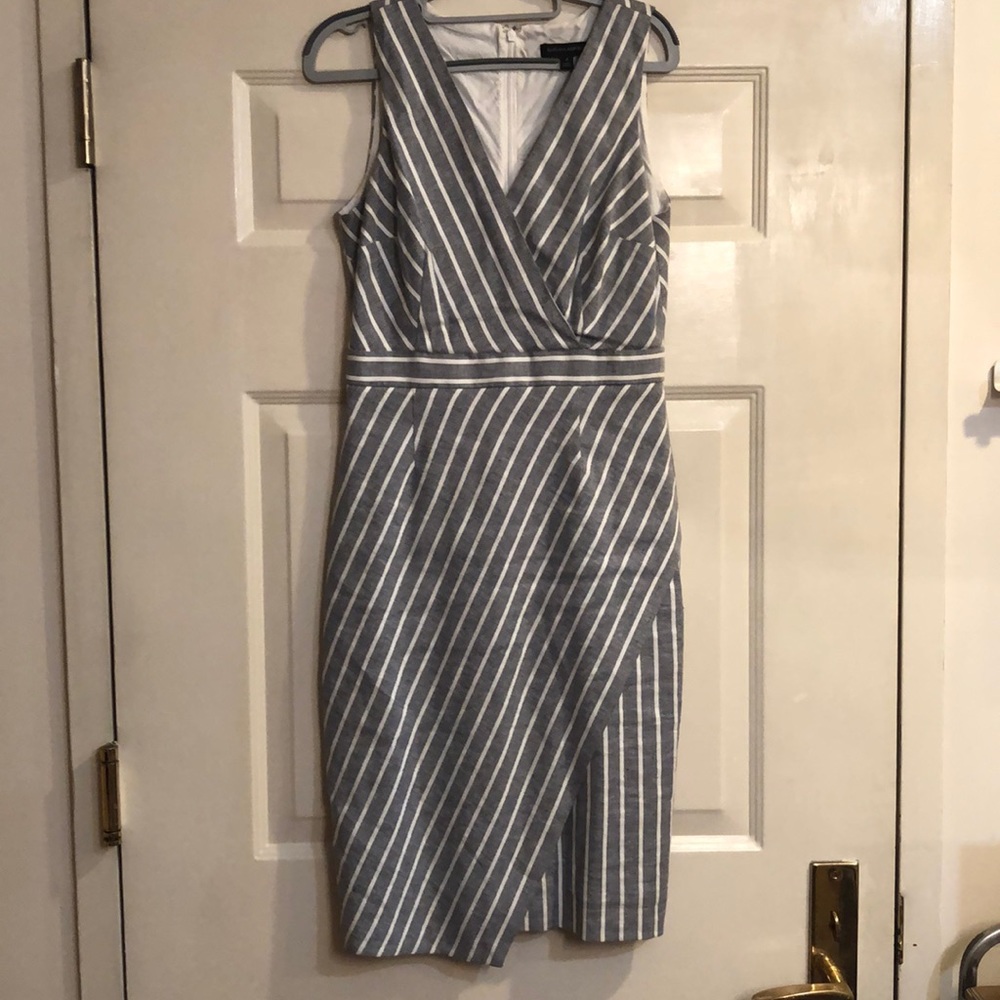 Banana Republic Striped Grey Dress - Size 4 EUC